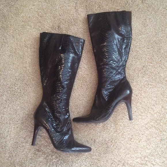 Nine West Shoes - Like New Nine West Brown Heeled Boots