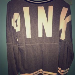 BNWOT crew neck vs sweatshirt