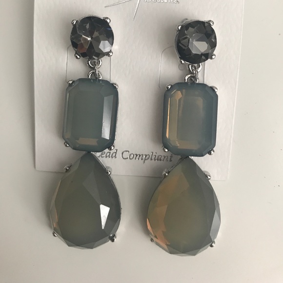 Grey Day Dangles - Picture 3 of 3