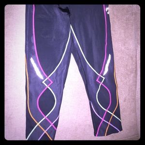 CW-X Stabilyx skiing / running capris size S