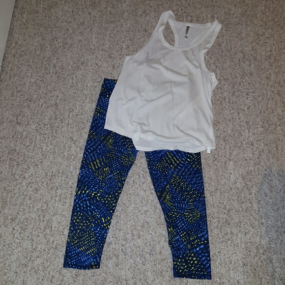 Fabletics work out clothes, bundle.