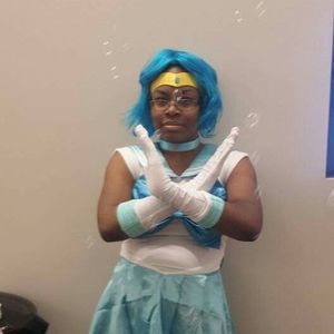 Meet your Posher, Layla