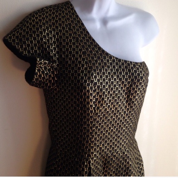 French Connection Dresses & Skirts - Beautiful French Connection Cocktail Dress