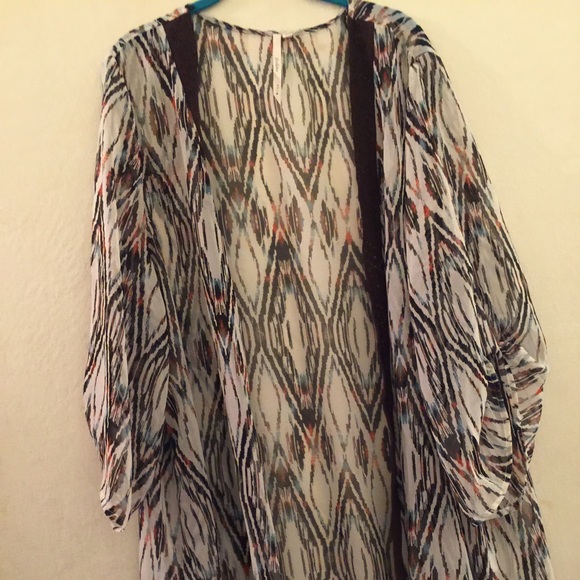 Bellatrix kimono - Picture 4 of 4
