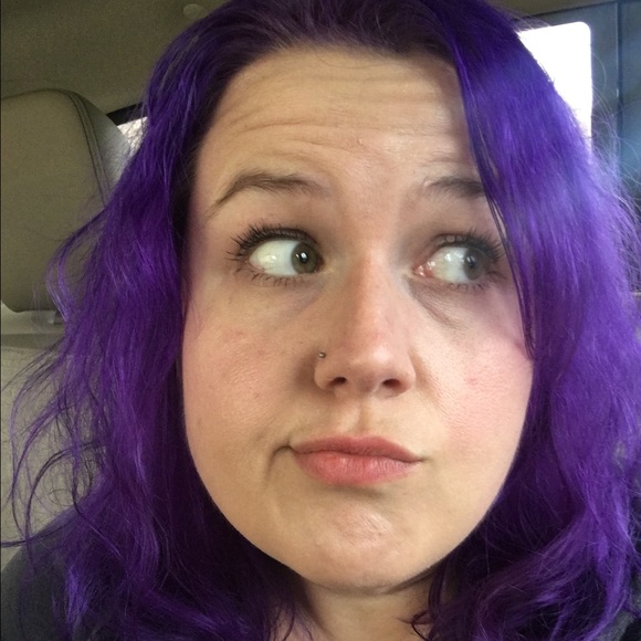 Meet your Posher, Samantha - Picture 4 of 4