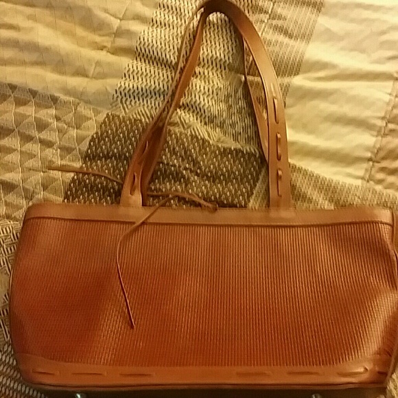 Handbag - Picture 2 of 4