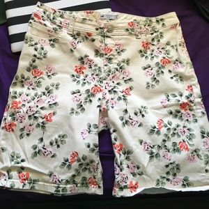 Lee floral shorts