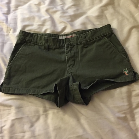 << green Hollister shorts >>