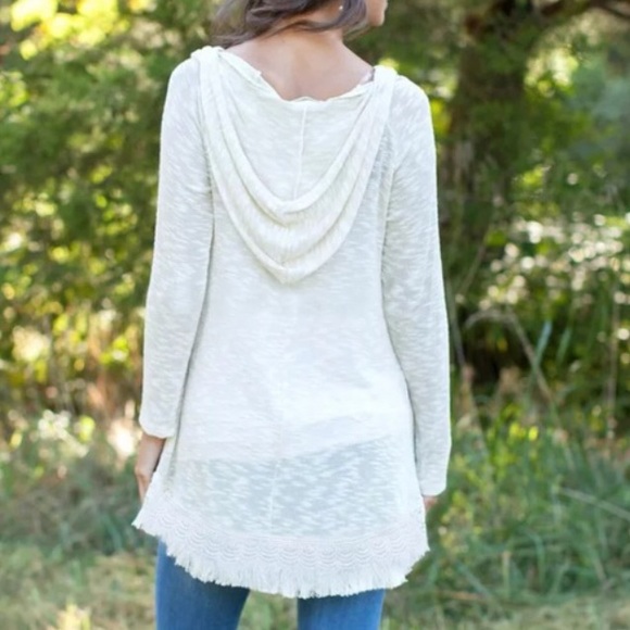 SZ M/L ONLY! White Hoodie Tunic! NEW! - Picture 2 of 6