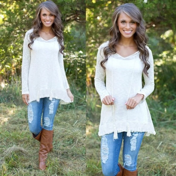 SZ M/L ONLY! White Hoodie Tunic! NEW! - Picture 3 of 6