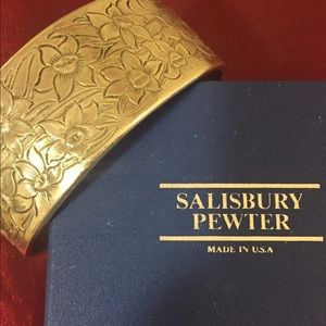 Salisbury Pewter flower cuff bracelet.