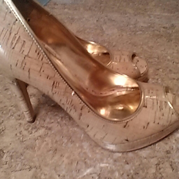 Gorgeous Michael Kors Pumps