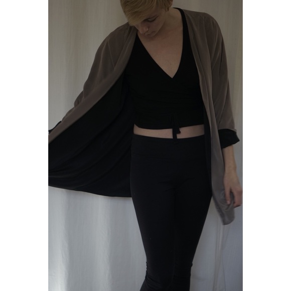 Reversible silk jacket - Picture 4 of 4
