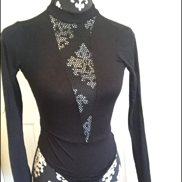 Sorry ❌sold❌black bodysuit deep