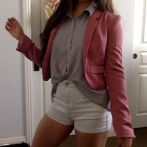 Midlength pink blazer from H&M