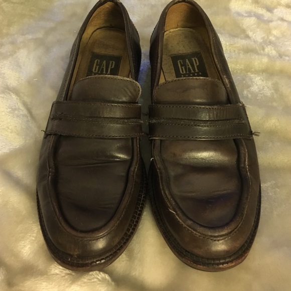 Gap brown leather loafers