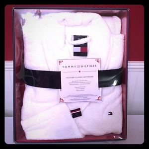 Tommy Hilfiger bath set