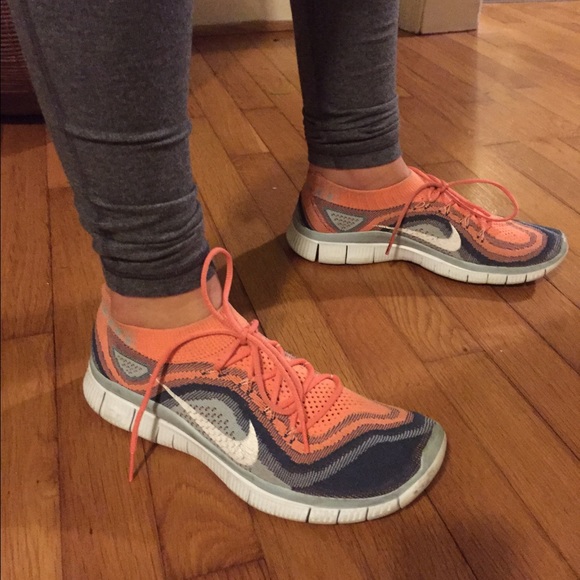 Nike Free Flyknit size 9