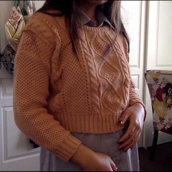 Pink/Peach crochet crop top sweater