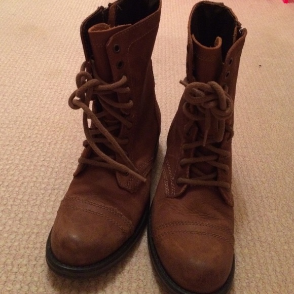 Steve Madden Troopa brown lace up boots