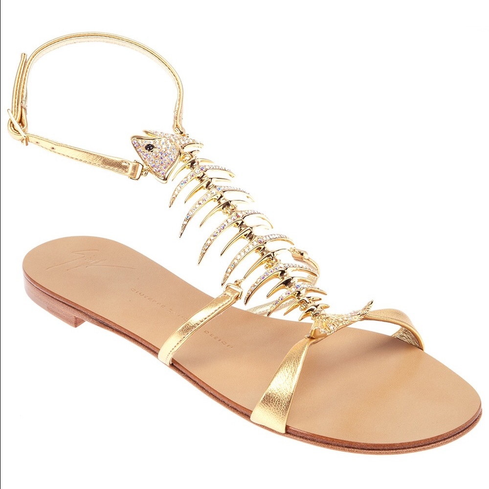 BEAUTIFUL "Uma" Flat Sandals