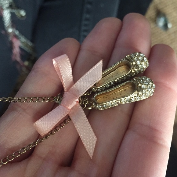 ✨Any 3 necklaces for $5✨