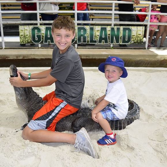 Meet your Posher, Brett