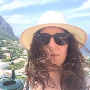 Meet your Posher, Natalie