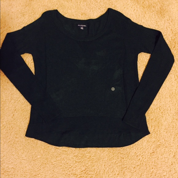 🆕 Dark Green AE Outfitters Long Sleeve Shirt 😊
