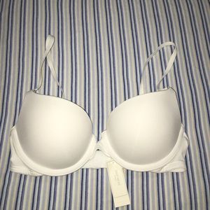 Gilly Hicks Push Up Bra