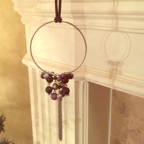 Trendy necklace. Makes a statement; so cute 🎉