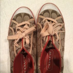 Coach Style A1076 Barrett in Khaki/Natural.