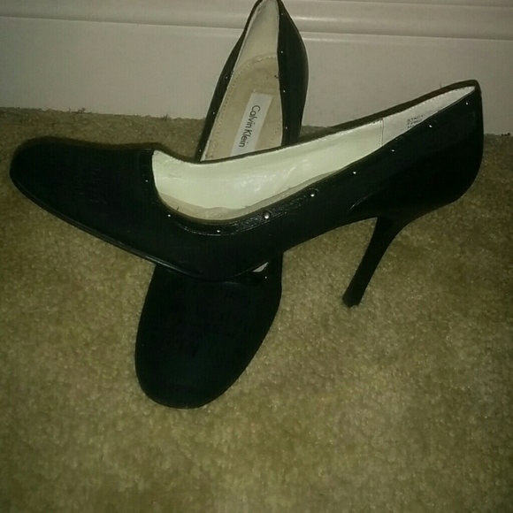 Shoes - Picture 2 of 2