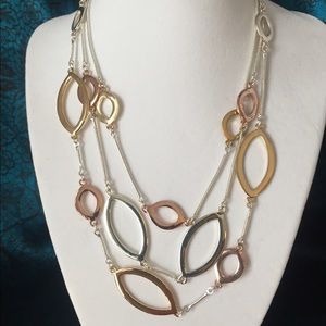 🚫SOLD! Nine West Mixed Metal Necklace NWOT