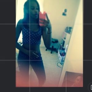 Meet your Posher, Lela