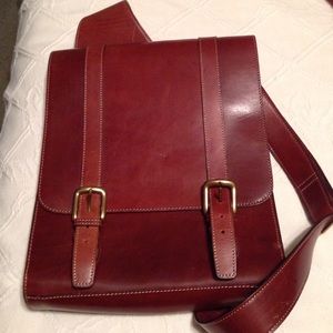 Wilson's Leather cross body messenger bag