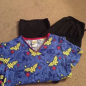 Bundle deal scrub set