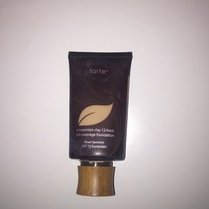 TARTE AMAZONIAN CLAY FOUNDATION