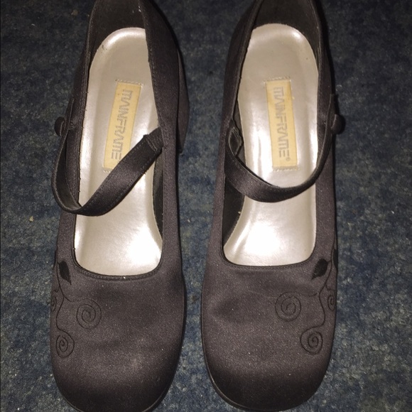 Dress shoes