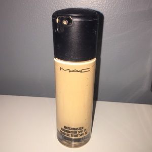 MAC MATCHMASTER FOUNDATION
