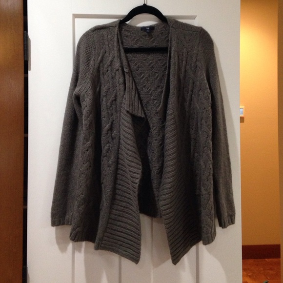 Gap cardigan