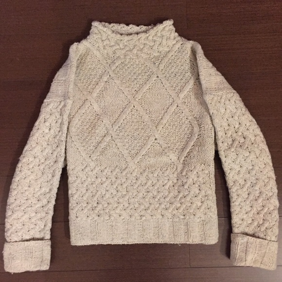 Tricot Newfoundland High Neck Sweater M