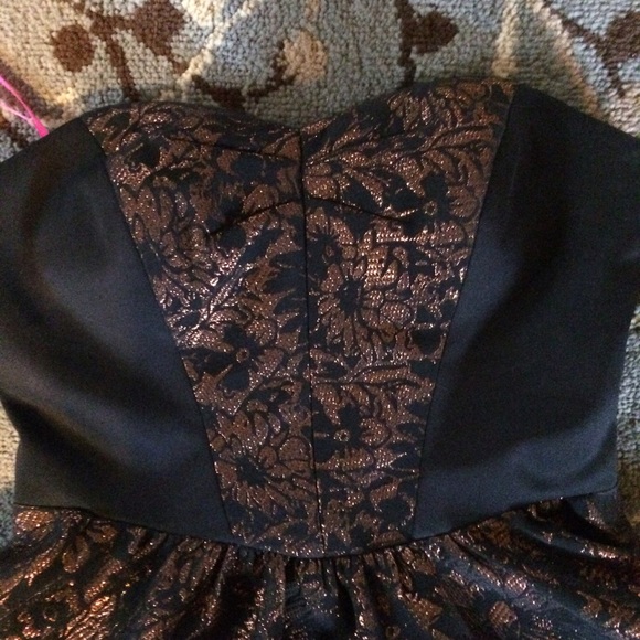 Betsey Johnson og Bronze + Black Strapless Dress - Picture 2 of 3