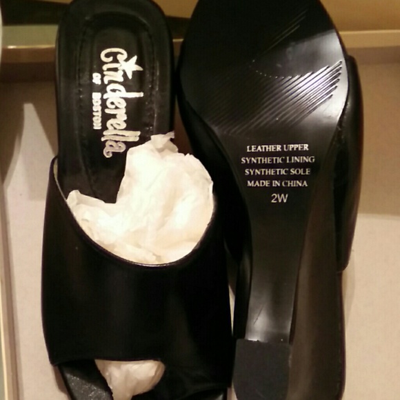 Shoes - Picture 2 of 3