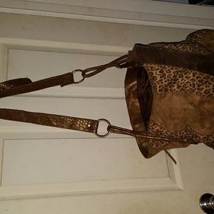 Bueno Leopard print purse
