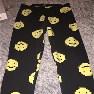 Smiley face printed leggings