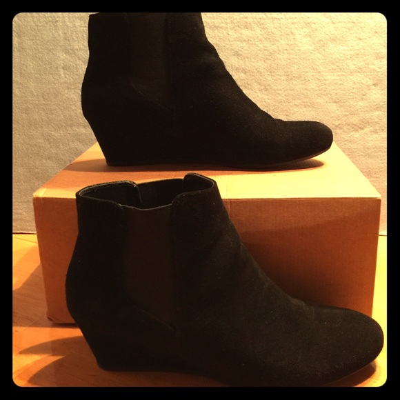 NineWest Chelsea Wedge Bootie