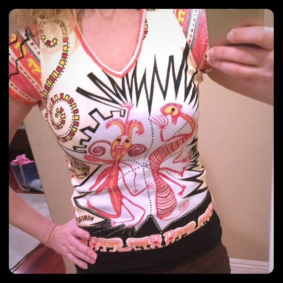 Aztec print unique BCBG T-shirt