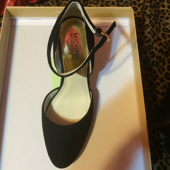 Black suede Michael Kors heels - Picture 3 of 6