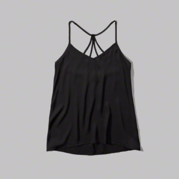 🚫SOLD🚫Strappy V neck cami